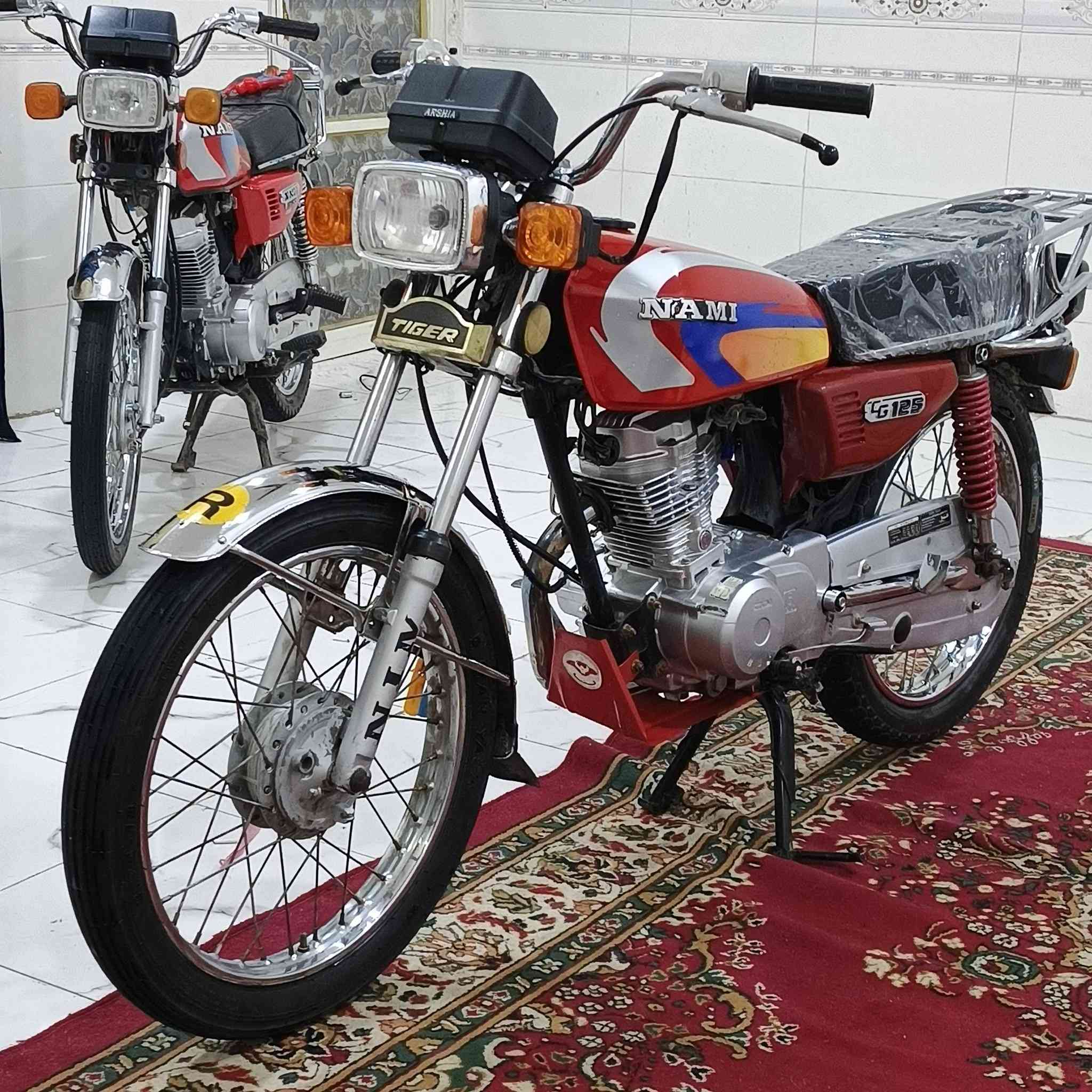 سلام عليكم دراجه اربعه كير شاصي20تعمير 24نامه شلامجه اصلي دراجه حلوه ونضيفه شوفت عينك مفتوحه فقط ولافات السعر 750وبيها مجال مكاني كوت شارع النفط ***********
