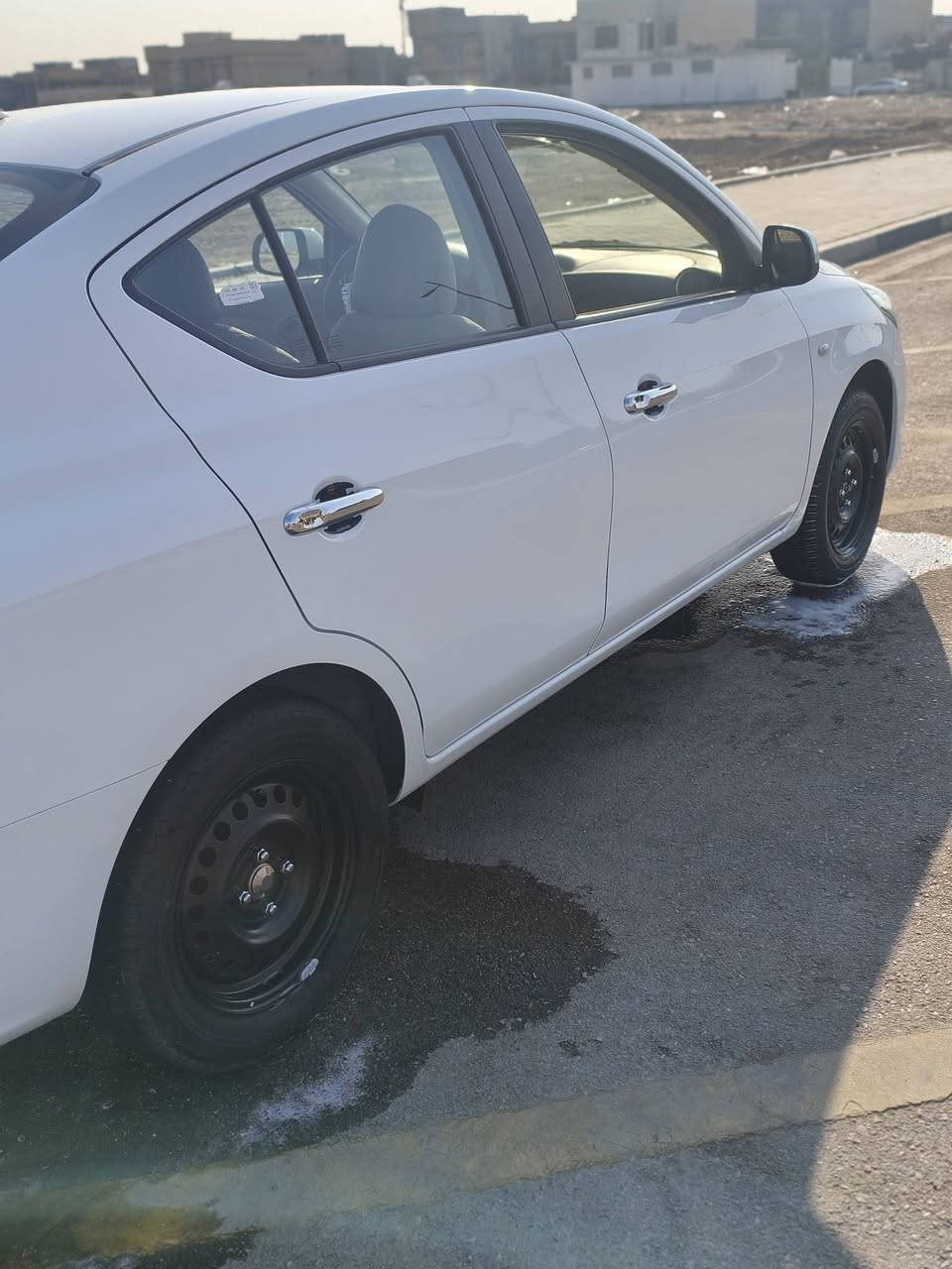 سلام عليكم نيسان صني موديل 2024 سياره جديده مكفوله كفاله عامه ما عاده دعاميه اماميه دعمت جلب ومكسوره شويه سياره جديده بمعنه الكلمه ماشيه 34 الف دوشمه عامه السعر. 123 وبيه مجال بسيط لاستفسار *********** واذا احو كورلا هايبرد مراوس وانطيه فرق عادي ماكو مشكله
