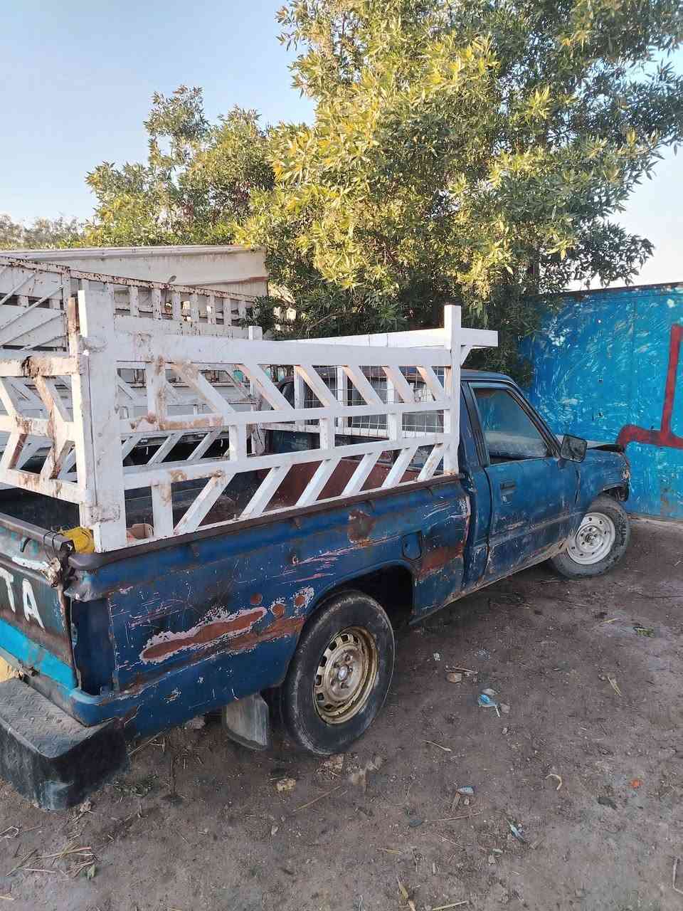 سلام عليكم بيكم تيوتا ٨٥ للبيع شغاله نكره سلف اكسن نضيف راعية ميت ابيع كوم حديد ب 10 وبيها مجال المكان بغداد التاجي 0706766397.........***********
