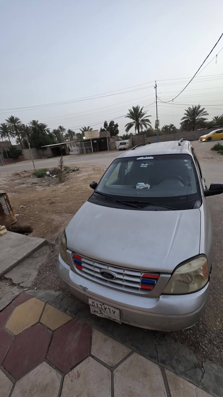 السلام عليكم فورد بلاديه  محرك ٤٢٠٠ تبريد ٣ قطع بس عاطل كمبريسر بسمي السعر ٥٠ هاتف ***********

