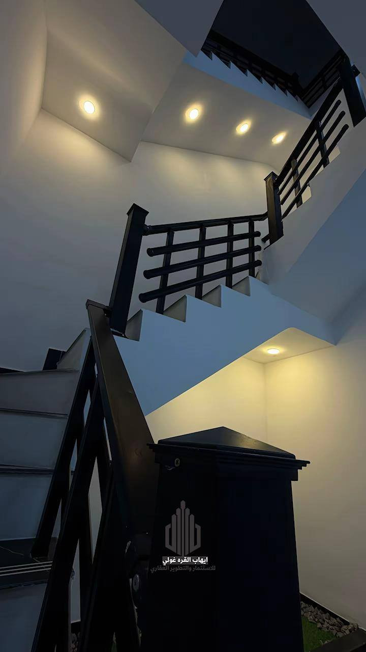 ‏‎ #الدار.  #للبيع 100م واجهيه 6،25  نزال 16
‏‎ بناء طابقين  حديث 

‏‎  يحتوي البيت. على 4 نوم- -استقبال -حمامات عدد 2- صالة- ومطبخ]   

‏‎  البيت شغل درجة اولى   

‏‎مع خدمات

‏‎ طابو زراعي  قرار محكمه سند 25

‏‎العنوان #بغداد #الدوره مدخل #البوعيثه   مجمع السلطان الثالث

  شارع الثاني 

‏‎للاستفسار  خاص او الاتصال ع  الرقم

 ‪

***********
