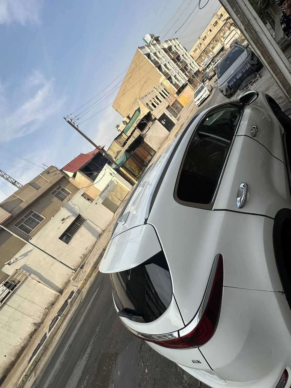 السلام عليكم
كيا سبورتاج 2017 وارد كندي 
ملاحضة السياره من جانت ب امارات مشتغليها سستم نيكلات وكشنات ويل كروم 
فول عدا الفتحه  رقم بغداد انكليزي جديد
سنوية جديده 
مواصفات السيارة
1    بصمة 💯
2 كشنات جلد +تدفئة كشنات 💯
3 كروز مثبت سرعة💯
4 دشبول كندي كيلو متر وليس ميل المرغوب بي شاشة اعطال💯
5مسجل بلادي ابل كار بلي اندرويد اوتو💯
مري شفط وتحكم 💯
6 كاميرا دوارة 💯
7 كشن كهرباء 💯
8  ثلاث وضعيات قياده💯
9 تبريد قطعتين تحكم سايق ولبصف سايق 💯
مكينه مكفول ولحادث كما موضح بالصور بدون تبديل اي قطعة💯
المكان  بغداد حي اور / او السعدون 
السعر 159$  وبي مجال 
22 مليون و900  وهم بي مجال 
*********** متواجد واتساب ماسنجر
