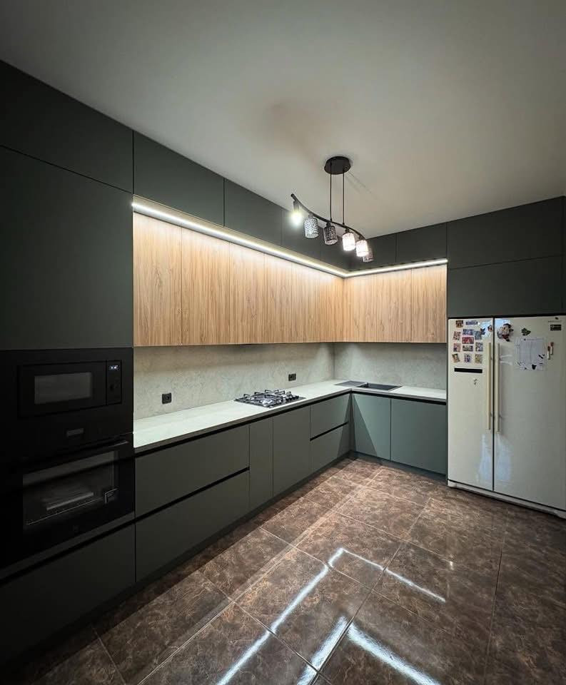 مطبخ عصري يجمع بين الأناقة والعملية بتصاميم تناسب جميع المساحات.
خامات عالية الجودة مقاومة للرطوبة والحرارة لضمان عمر أطول.
تنفيذ دقيق مع خيارات متعددة للألوان والتقسيم حسب الطلب.
لأن مطبخك قلب البيت… خلّيه يعبّر عن ذوقك

النيزك للمطابخ والديكورات 

اختياركم لنا هو الخيار الصحيح 

للحجز والاستفسار  اكثر يرجى الاتصال عبر الارقام التالية 

‏              
***********
***********

او زيارة موقعنا الكائن  بغداد العامرية شارع العمل الشعبي بجانب صيدلية المعروف 

#بغداد_العراق🇮🇶 #بغداد #ديكورات_داخليه #ديكور #تصميم_داخلي #فخامة #تفاصيل #ستايل_بيتك #ديكورات #غرف_نوم #بغداد_بصرة_موصل_الكويت_الخليج_دبي_الامارات_السعودية_العراق_حلوات_لبنان_سوريا_فلسطين #تصميمي #تصوير #تصميم #تصويري #مطبخ #ديكوريشن #انستقرام #ريلزات #ديكورات_مودرن #التصوير #مطبخي #ترند #الانبار #فيسبوك #الجميع
