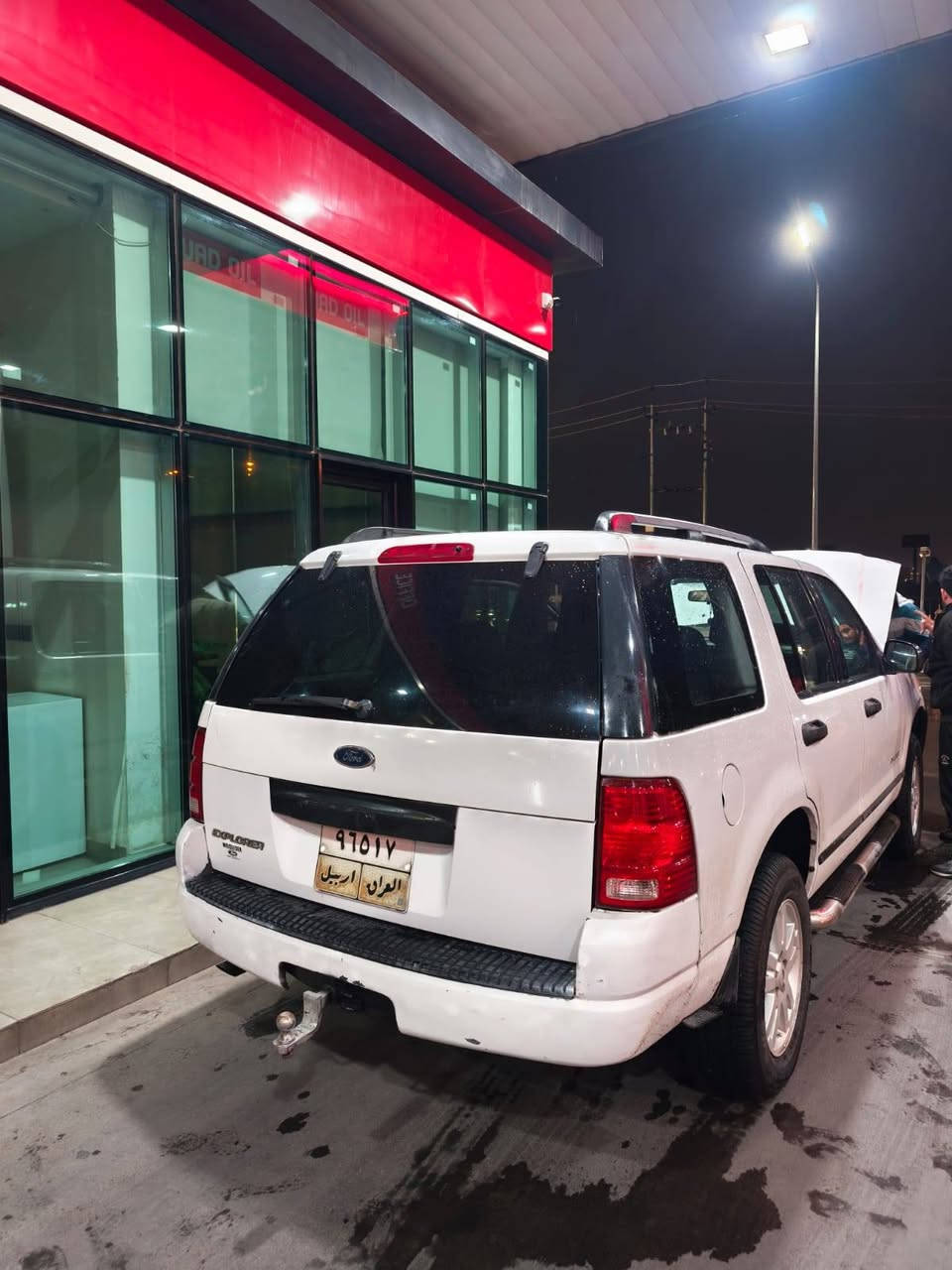 السلام عليكم
فورد اكسبلور 
موديل /2004
محرك 6 سلندر /4000
سنوية لل2030 لوحات جديده اربيل بأسمي سياره 
 السياره موضحه بالصور كذلك 
السعر 75 
للاستفسار ***********
