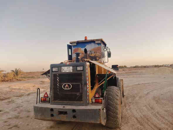 سلام عليكم للبيع شفل
 SDLG_46 موديل 2012
مكفول كفاله عامه كير شركه فراك مكفول 
كهربائيات مضخات وضع الشركه مكينه جاهزه للعمل  المكان ذي قار للستفسار التصال على الرقم 
***********
***********
والسعر 240 وبيه مجال
