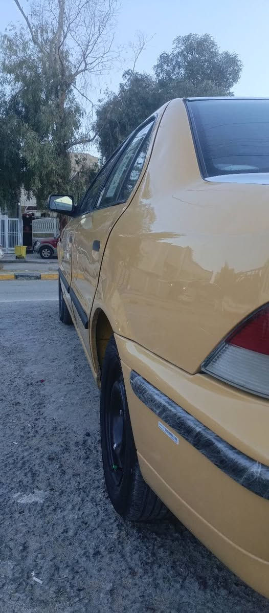 سمند 11 للبيع
مكفولة من الضربه بيها صبغ جاملغ أمامي 
مكينة كير حدادية حلوات
رقم مثنى دولي سنويه لل30
مكان السياره وراعيها بالنجف 
السعر 30 وبيها مجال 
***********
