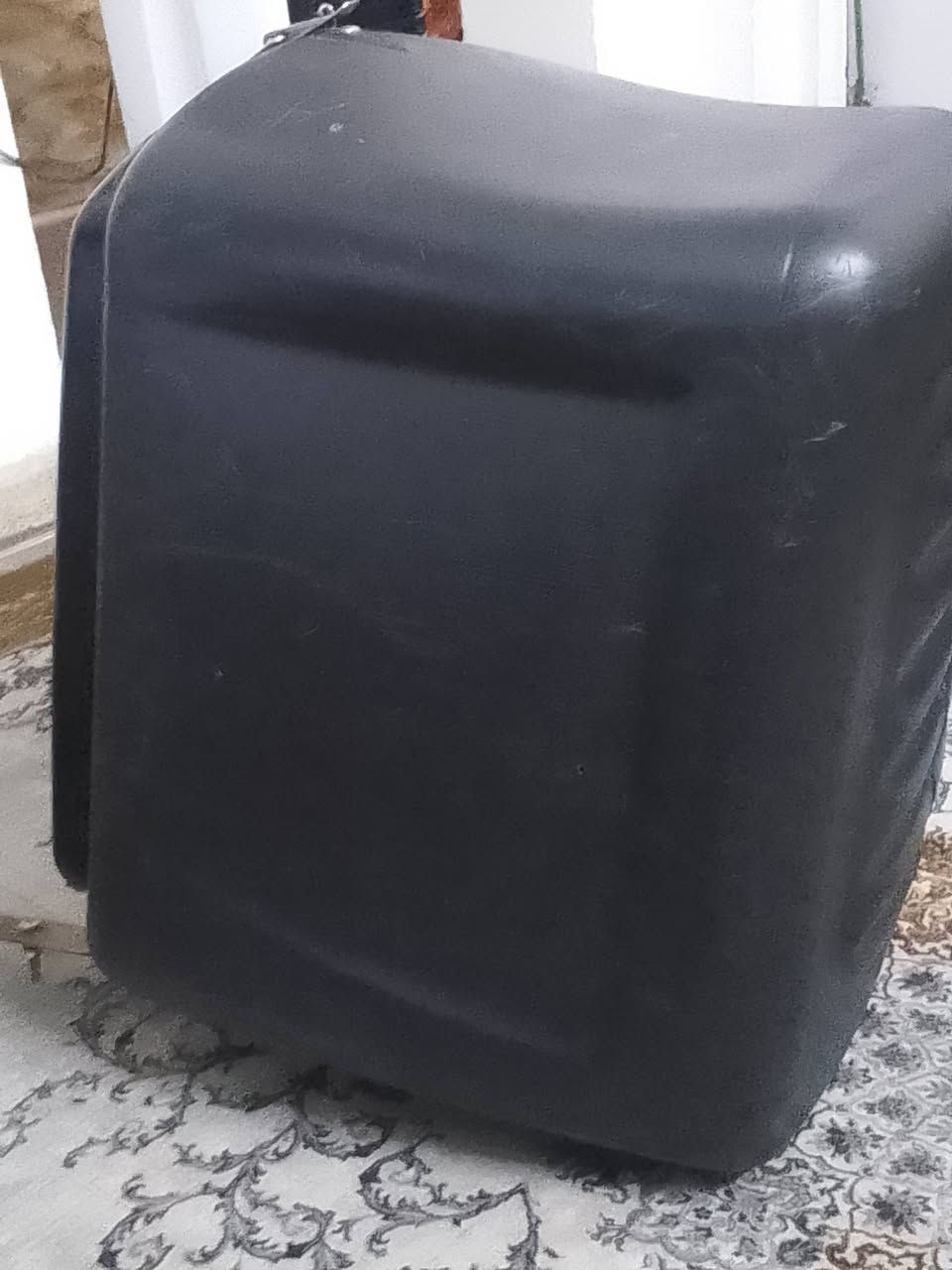 سلام عليكم
صندوك للبيع حجم كبير 
قيم واخذ ولكل تعرف الاسعار شكد 
قيم بل يرضى بي الله 
*********** 
واتساب اتصال بس فيس ما متواجد مرات
