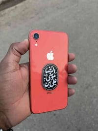 آيفون Xr جهاز لوك كلش نضيف ممفتوح بطاريه 79 ذاكرته 128 وتر بروف ضد الم...