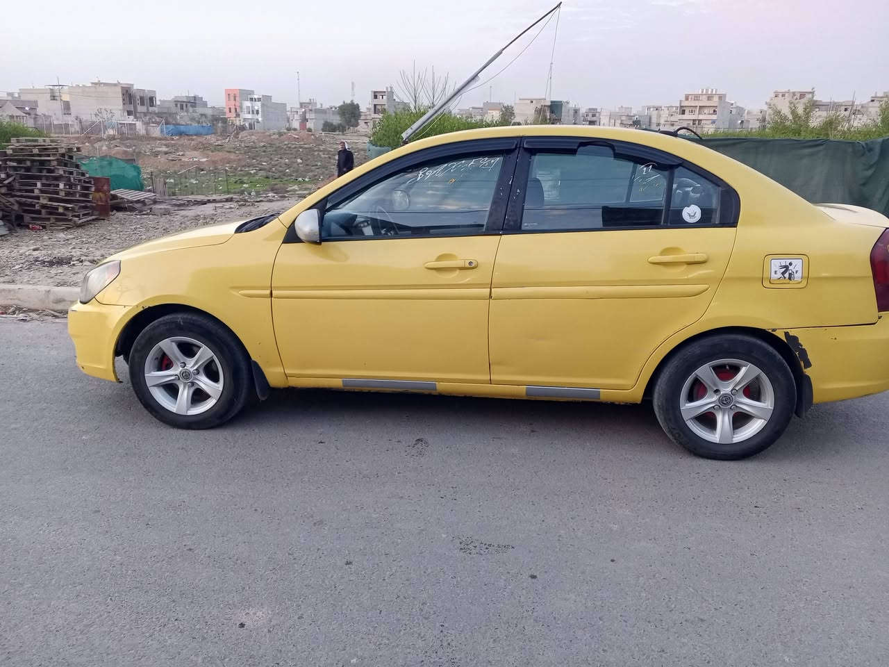 السلام عليكم 
اكسنت دبدوب وارد امريكي
موديل 2011
رقم نينوى اوربي سنوية جديد 
هيئة و غرامات صفر شرط التحويل 
مبدل بوند و جاملغ بدون دواخل  بيها تلقيطات تكسي و تصفيات شي قليل
محرك 16 محرك و كير شرط طخم جديد و تبريد 
السعر 85$
للتواصل
 ‏‪***********‬‏ 
***********
