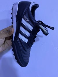 تحفه ادداس كوبا حكام مدربين  موجود قطعتين فقط  قياس45  قياس41  اصلي با...