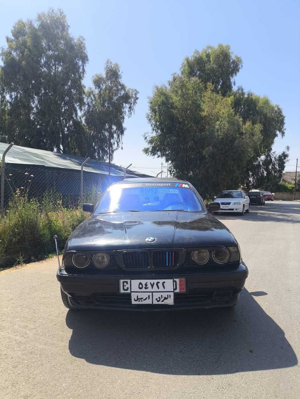 سلام عليكم
BMW 1992 525i 
مكينة وكير شرط مكينة حاوية صارلها شهر مشدودة 
كير عادي zf  ، الايرفلو ينرادلة عيار فقط 
ترايك وين مايعجبك 
رقم اربيل سنوية ساقطة 
تكلف 350 الف 
تبريد شغال شرط عوزو غاز فقط 
كهربائيات كلها شغالة 
فتحة سلايت كهرب 
2 جام كهرب 
طخم الامامي نص عمر 
طخم الخلفي 80 % 
اخوان كلشي موضح بالمنشور علمود لا اتعبكم ولاتعبوني 
السعر 48 وبيها مجال بسيط 
العنوان حي التحرير الايسر 

***********
