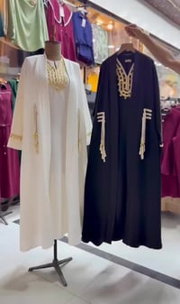 ملابس • سعر خاص • للبيع