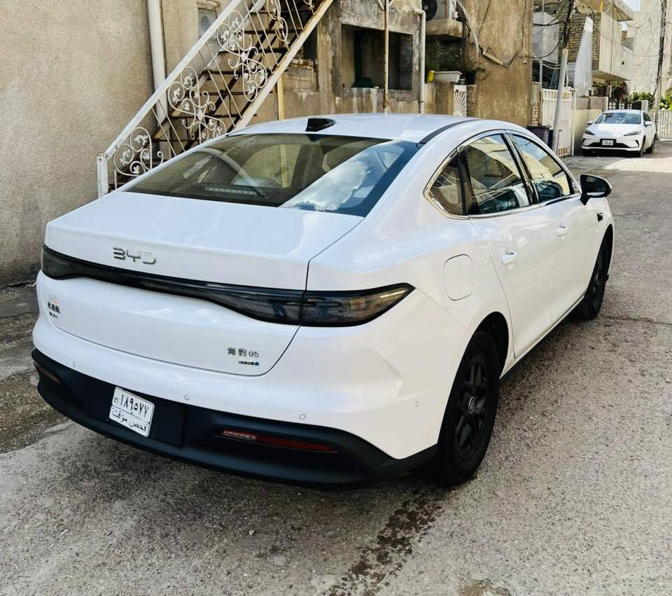 5 ال BYD SAEL
سيارة بي واي دي 2025

فول مواصفات 

فتحه سقف 

كامرات 13 كامره 

‏BYD sael 05 2025 

اليكم المواصفات

انتبه السياره : هايبرد & بانزين & كهرباء يعني التفويله الوحده بانزين 🔥🔥تمشيك 2200 كيلو

65كيلو شحن 🔥🔥

موديل 2025

حساسات 

حجم المحرك 1.5

شاشه اصليه 

كامره خلفيه

هند بريك كهرباء

دشبول شاشه ديجيتال

اوتو هولد

مفتاح التشغيل بصمه

تشغيل عن بعد تحكمات مقود

اوامر صوتيه

منفذ طاقهس

منافذ شحن

مقول جلد حياكه

دخول ذكي

3 وضعيات قيادة

اشاير بل مري

تتسع المقصورة ل 5 ركاب

المقاعد جلد رياضي

لد امامي LED

‏LED بك لايت

قطعتين تبريد 

مثبت سرعة

حجم الاطار 16

مانع تزحلق

شاحنه خلفية

كير ماوس

البطاريه ليثيوم الاقوى والاطول عمرا في عالم الهايبرد ملاحضه: جميع العده مالته موجوده المن

والكيبل الشاحن

والمثلث

السعر 120 

مكان سيارة بغداد 

رقم تلفون ***********
