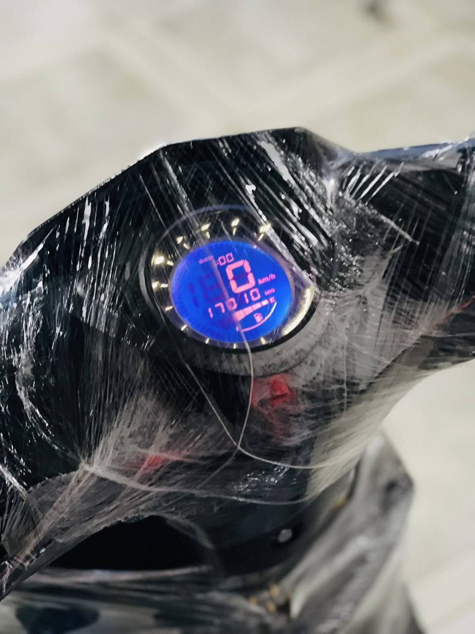 دراجة ماكس بومة موديل2023
دراجة كهربائيات كامل شغال نكرة سلف شبول الكتروني كامل شغال تايارات لوك بريكات بل مكان
دراجة بس صالنصة شوية يطلع صوط
سعر 225
رقم موبايل***********
عنوان كركوك اسكان يم مركز سقافي
