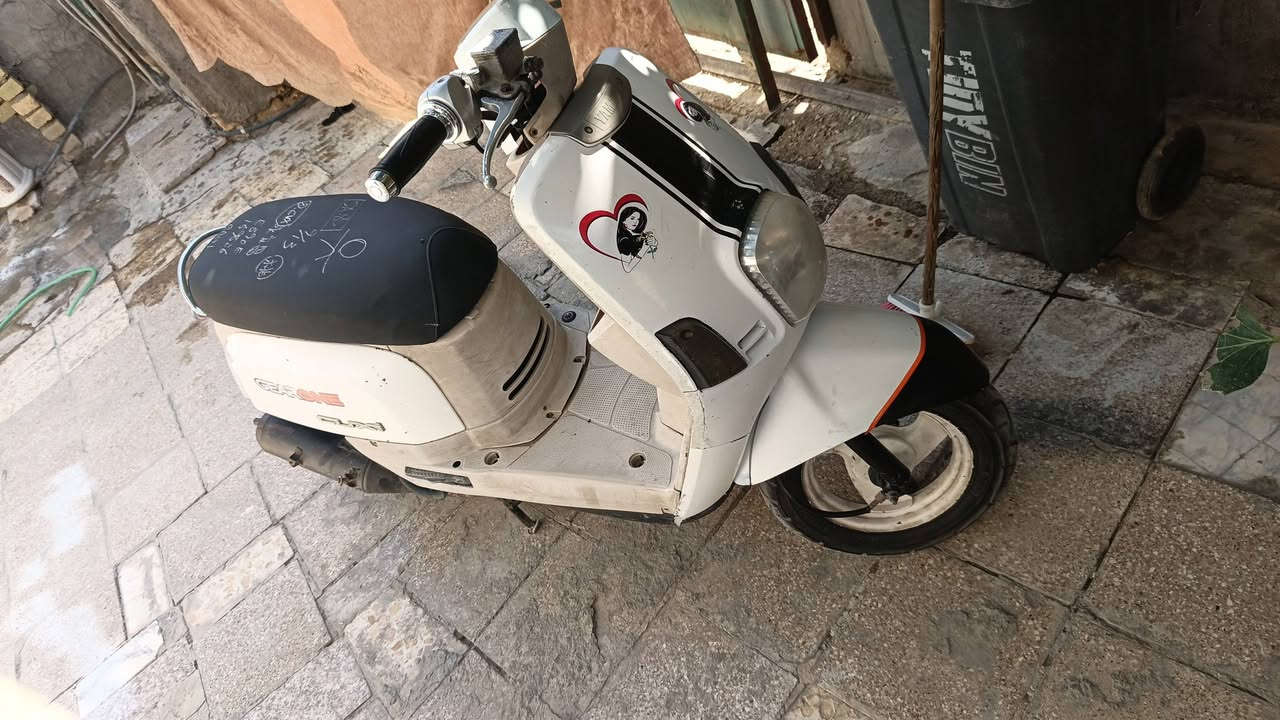 السلام عليكم دراجه بوليس نضيفه عوزه كهربائيات مفتوحه. السعر خاص
*********** ناصريه مركز
