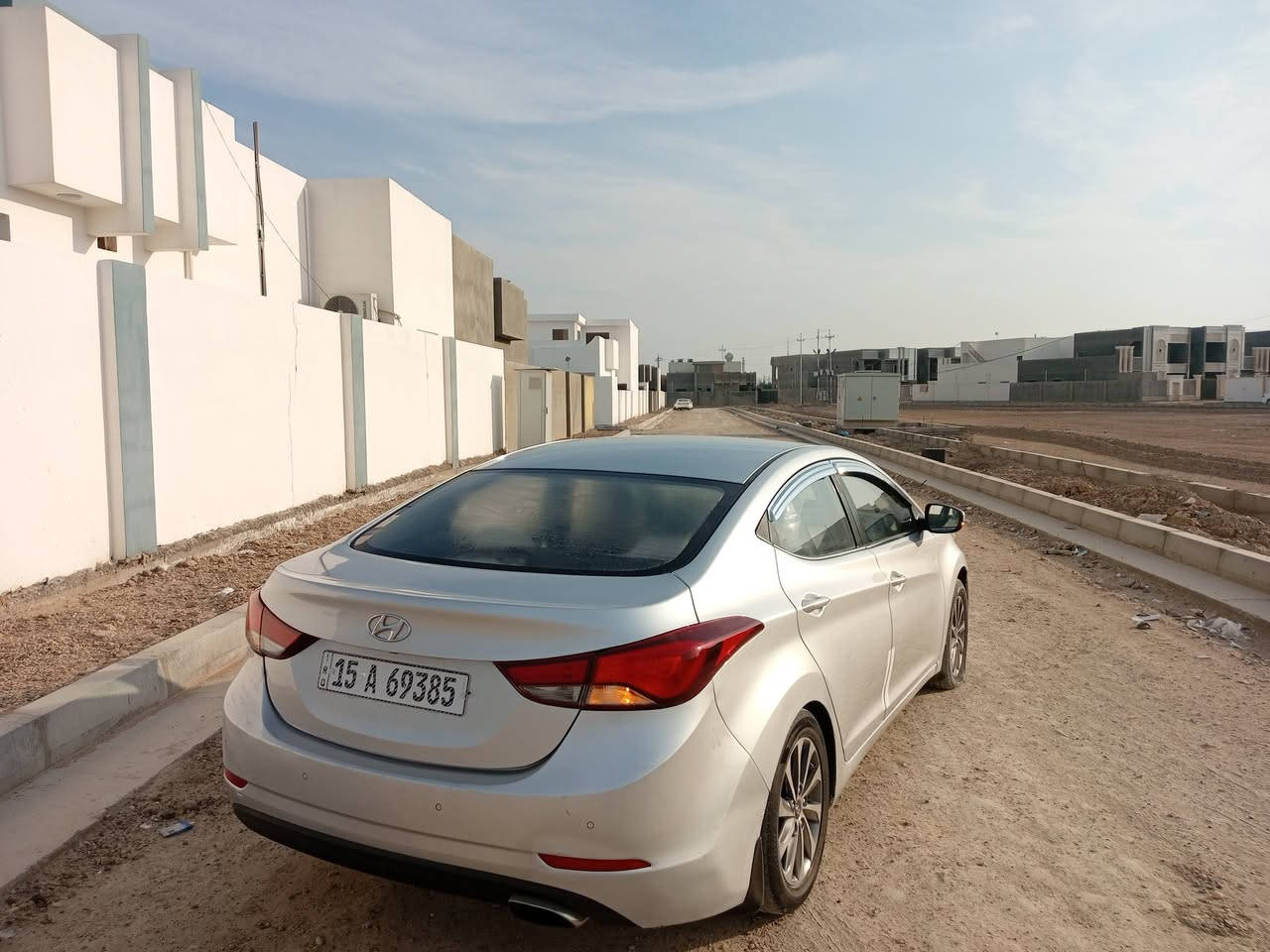 السلام عليكم
للبيع هونداي افانتي 
وارد امريكي
موديل 2016
بيه صبغ البنيد فقط و الباقي مكفول عده ملاحظات بسيط 
 
مكينه GDi 1800
كشنات جلد
كامره 
حساسات
نضام ايكو 
مانع انزلاق 
ابيض و ماروني

سعرها (115)وبيها مجال

مكانها الانبار الرمادي 
للاستفسار الاتصال على الرقم التالي 

***********
زياد هاني
