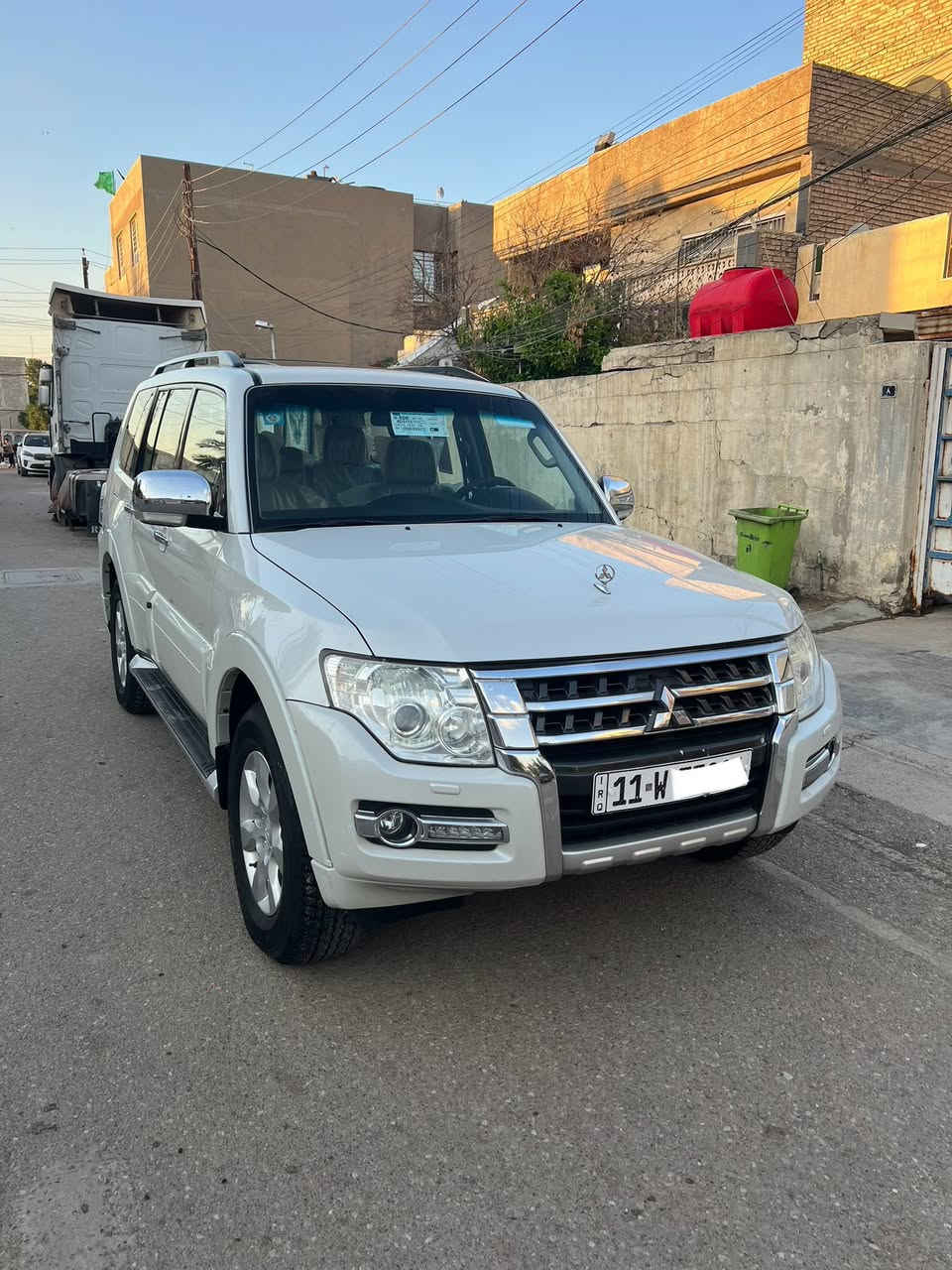 السلام عليكم باجيرو 2015 حبتور صدفي سياره جديده جدن
مكفوله من الصبغ والبارد والشخوط سياره عل ايد من الشركه 
جديده بمعنه الكلمه كلشي بعده عل شركه كامله سياره مكينه وكير وضع الشركه برغي مامفتوح بيهن صدر امامي وخلفي جديد ترايهه يخبل شرط طسه ماكو معالجه سياره مسويلهه ادامه كامله سبير ولعده كلهن مانزلات حته سويج ثاني مامستعمل كتلوك شركه سياره جديده وجاهزه  سياره مواصفات الفول الفول الحبتور رقم بغداد سنويه بسمي داخله هزه جديد سنويه جديده رقم جديد 11 اتصال *********** مكاني بغداد
