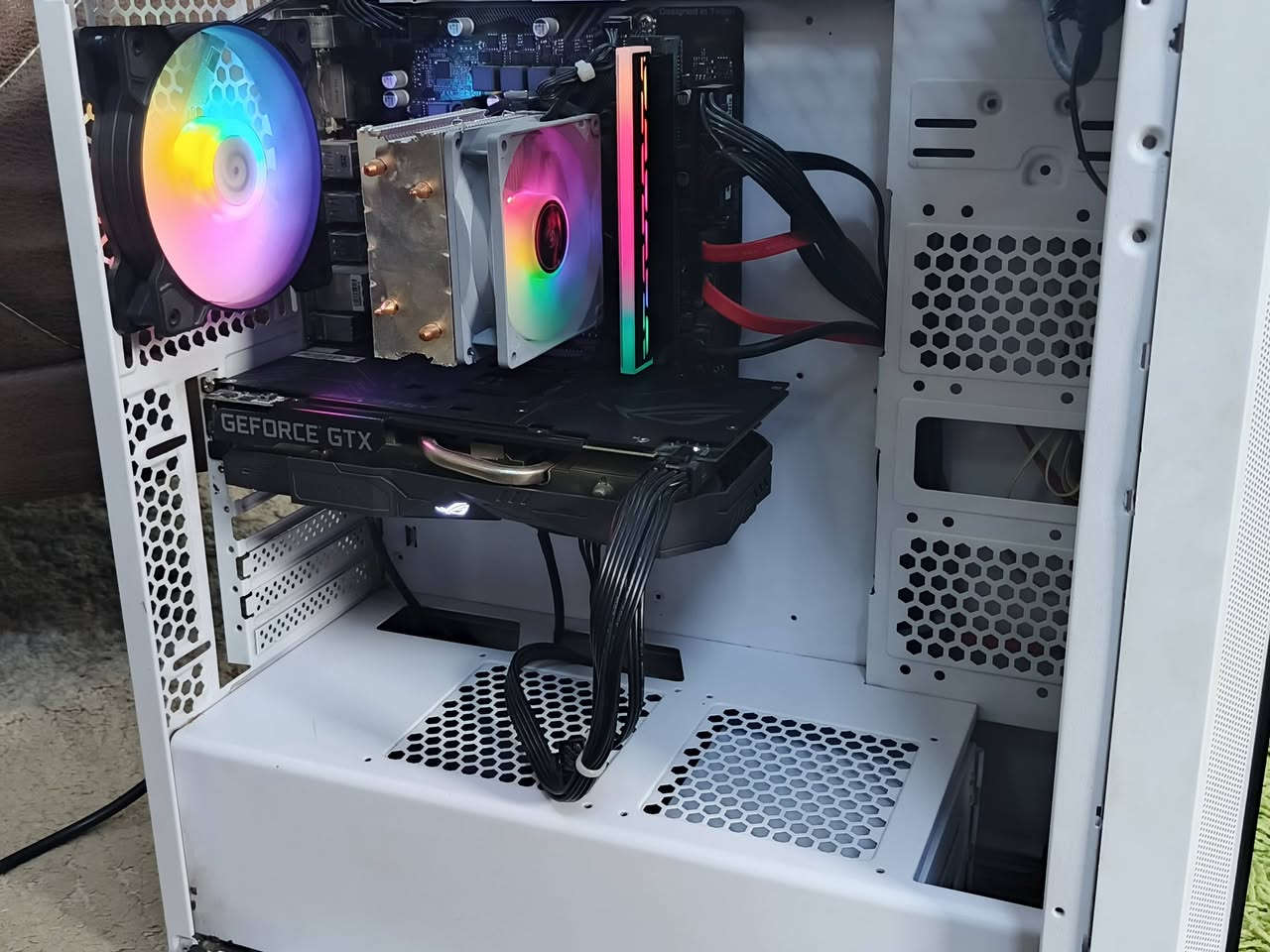 تجميعه سعر 550 الف وبيه مجال
cpu core i5 10400f
ram 16Gb 2x8GB  3200
gtx1660 super 6G rog strix
m.2 256GB+hdd 1tera
gigabye h510 
power supply 850w
 مبرد غازي
____________________________
شاشه 130 الف
Msi
25 inch
1920×1080
120 hz
Ips 
1ms


**إذا كنت صاحب هذا الإعلان وتريد حذفه لأي سبب، رجاءا أرسل رسالة إلى الدعم الفني**