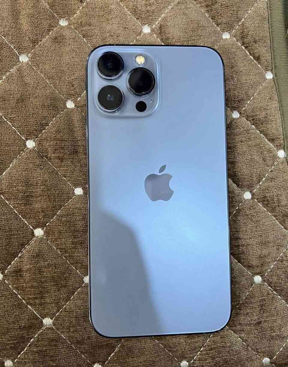 ايفون 13 برو للبيع ممفتوح نهائيا بطاريه 74 الذاكره 256 دبل سيم كارت شرق الاوسط بيه نقطه سوده بالشاشه صغيره مامبينه كلشي بيه بلادي السعر 370 بيه مجال بسيط حگ الجيه / بغداد اليرموك ***********
