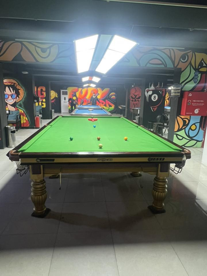 بسسب الوعود الكاذبه أعاده النشر
ميز سنوكر شاندير للبيع نظيف جدآ ستعمال قليل 

لد لايت إذا تحب مع الميز 

مكاني كراده داخل / للستفسار اكثر / ***********
