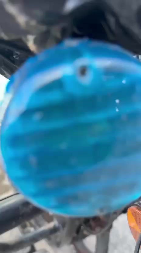 سلام واعليكم رمضان مبارك علينا وعليكم بالخير والمحبه والصحه يآرب أني مكلف بنشر ستوته للبيع موديل 2023 اوراق اصولي شرط ترقيم ألون أخضر مميز تركوازي لونهه محرك 150 محجر ناصي نوع ستوته جمرة مكان ديالى شهربان وهذا رقمي للتواصل *********** ابو رهف الربيعي
