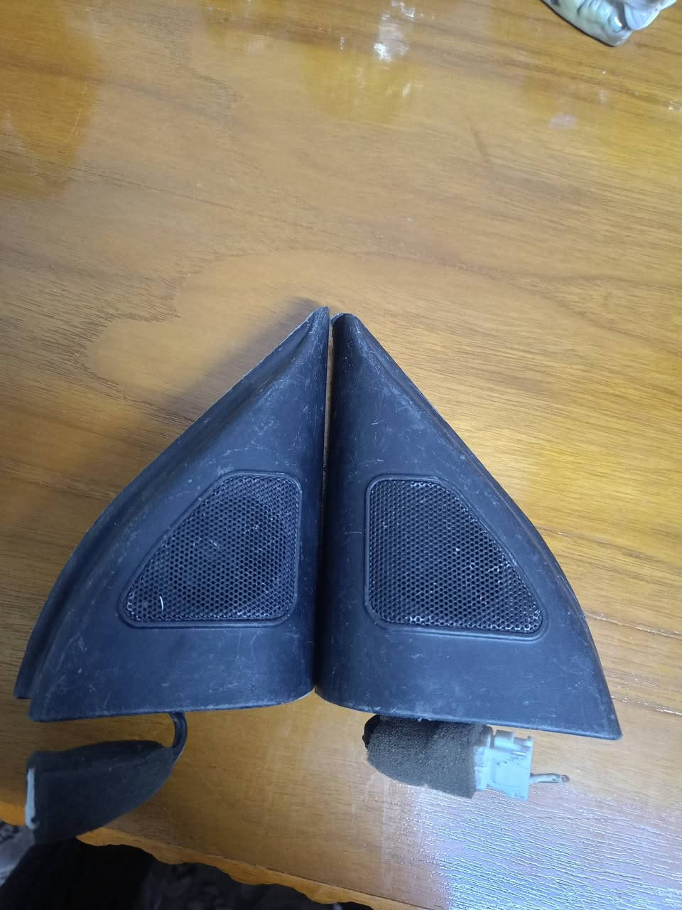 اغراض حاويه جدد اتصل او خاص 
يوجد توصيل لجميع المحافضات 
***********
