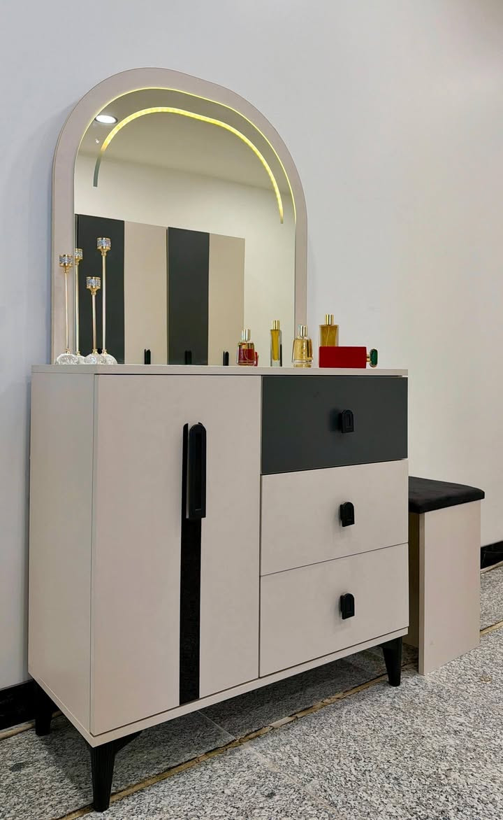 أهلا وسهلا 
غرفة نوم تركية جديدة أصلي 

 متوفر خدمة شد ونقل 
توصيل مجاني مركز بغداد 
أطراف 25
محافظات 75
للاستفسار والحجز الرجاء إرسال صورة الموديل عبر واتساب ***********
wa.me/+9647876803970
