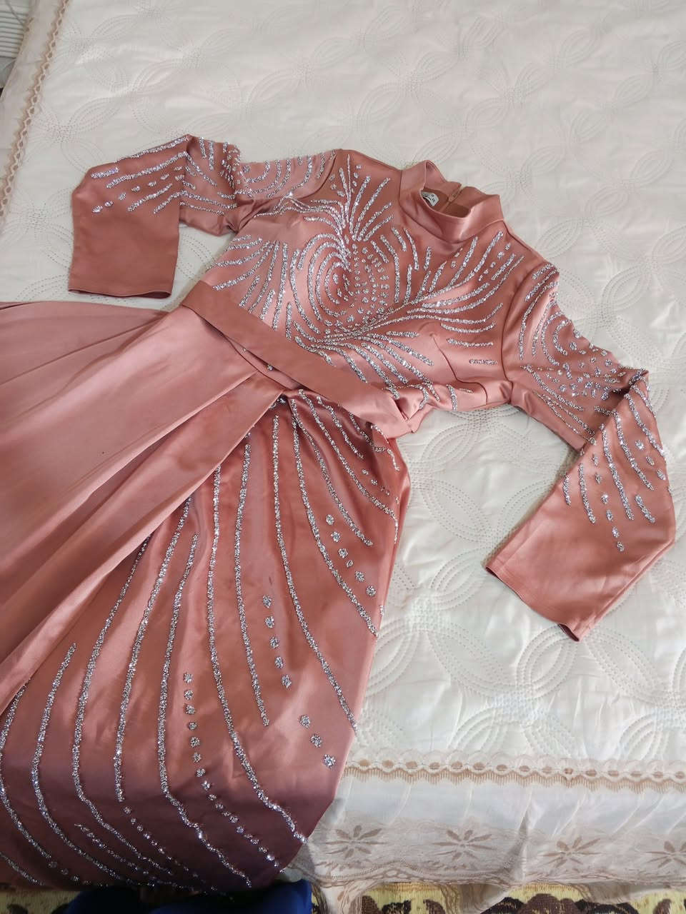 فساتين للبيع اخذتهم قبل شهر عرس اخويه اخذت المشمشي ب ٦٥ وابيعه ب ٤٠ لبسته مرتين ع ساعه فقط بعدهم نضاف كلش
والماروني اخذته ب ٧٠ اريده ب ٤٥ لبسه وحده ساعه فقط 
مكان الانبار واكو توصيل


**إذا كنت صاحب هذا الإعلان وتريد حذفه لأي سبب، رجاءا أرسل رسالة إلى الدعم الفني**