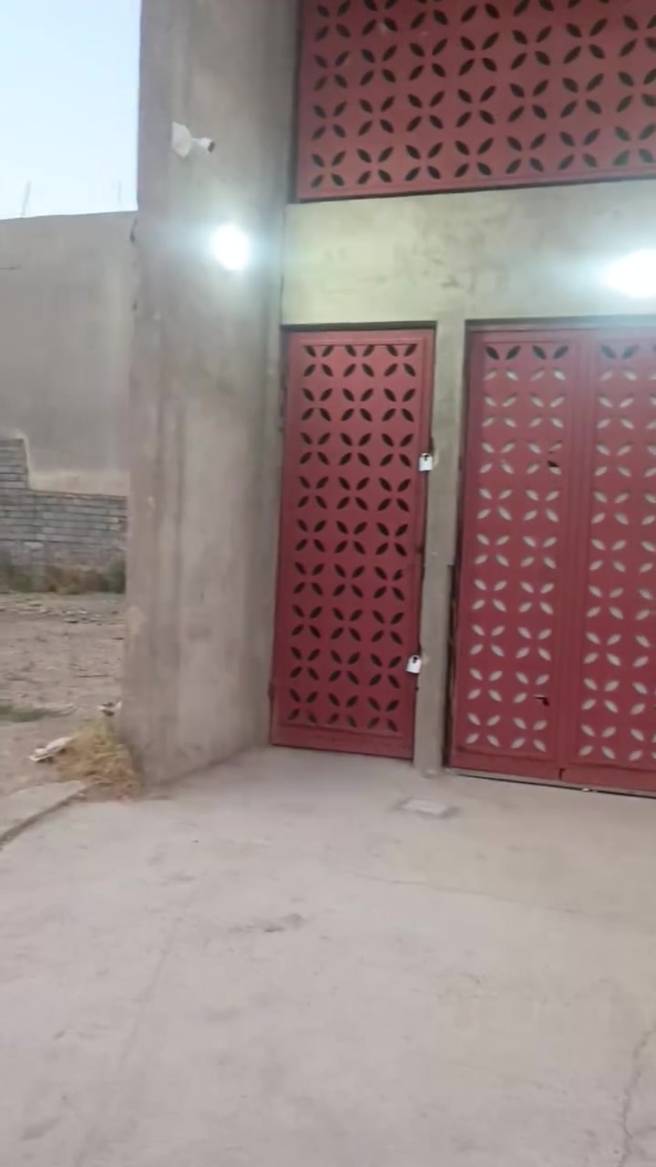عروض مكتب اساور للعقارات 
للبيع بيع مستعجل سعر مناسب جدا
عماره للبيع في حي الصديق الاولى
على سايدين سنتر بغداد
مؤجره بالكامل
سند طابو الزهور
شرط التحويل
شروق تام
لمعرفه السعر اكتب تم ليصلك على الخاص
للاستفسار زياره المكتب سايدين البحرين مقابل مطعم احمد الحاج صلاح
***********
***********
