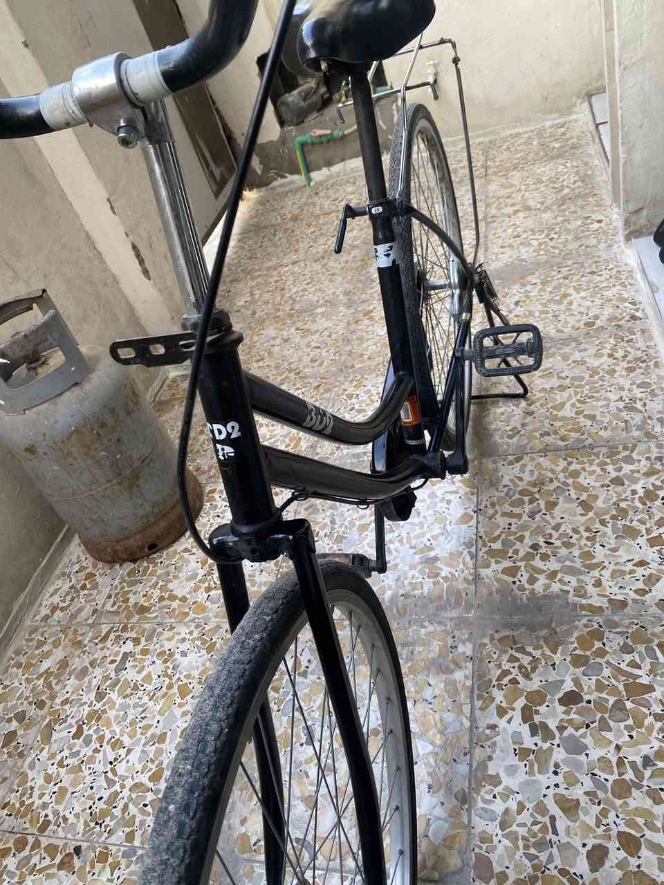 سلام عليكم بايسكل للبيع نضيف جدآ موديل 22 المكان بغداد معالف رقم الهاتف***********السعر بل خاص
