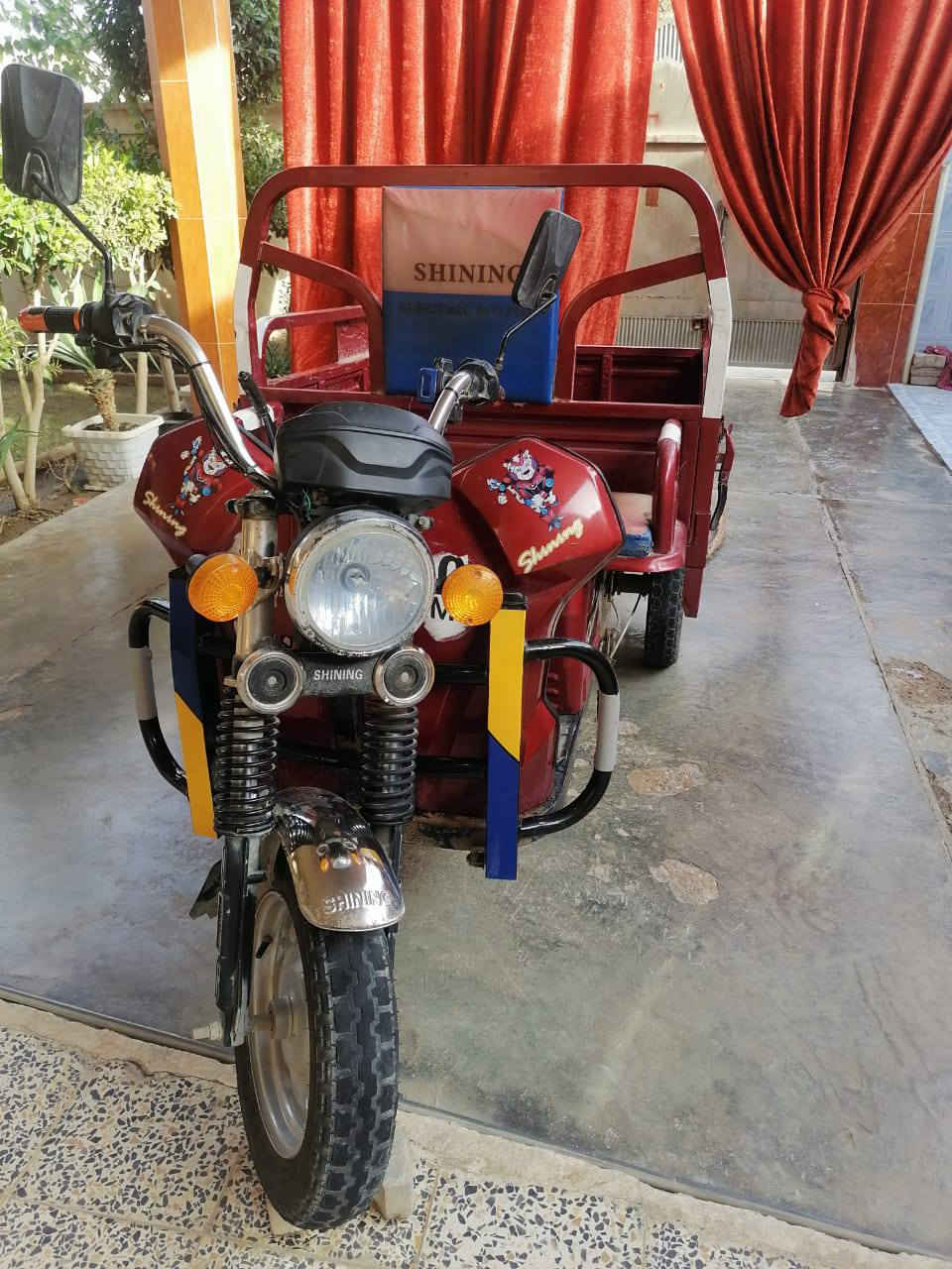 السلام عليكم مكلف بلنشر طرطوره شحن للبيع كهربائياته كله شغاله وبطارياته علئ الفحص للاستفسار اكثر رقم صاحب الطرطوره ‏‪***********‬‏
