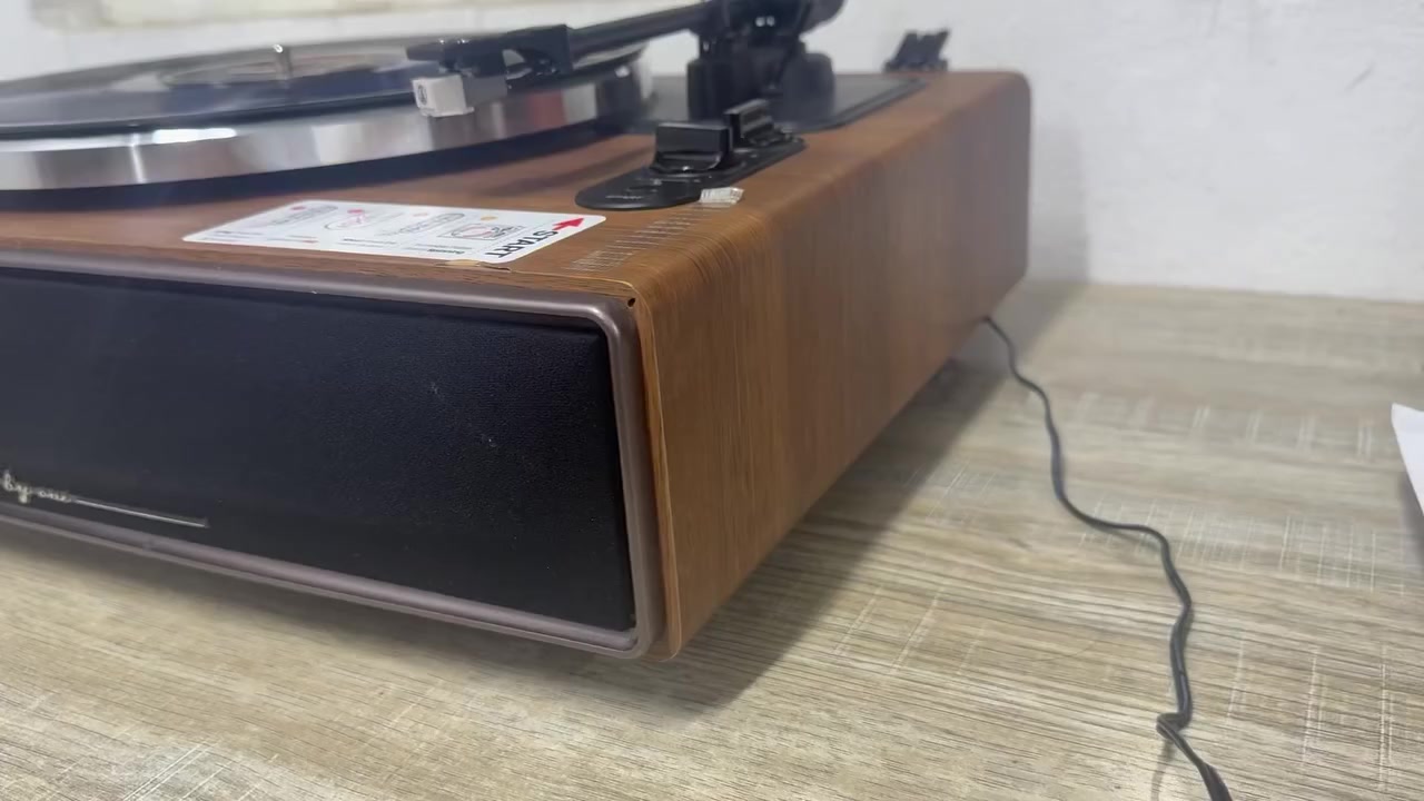 مشغل اسطوانات مع سماعات مدمجة
صوت نقي

١٠٠ الف
توصيل ٥ الف بغداد و ٦ الف محافظات


**إذا كنت صاحب هذا الإعلان وتريد حذفه لأي سبب، رجاءا أرسل رسالة إلى الدعم الفني**