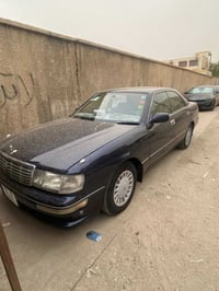 كراون للبيع موديل 2000  ًمحرك وكير جدد حداديه ميه بلميه تخم تاير جديد ...