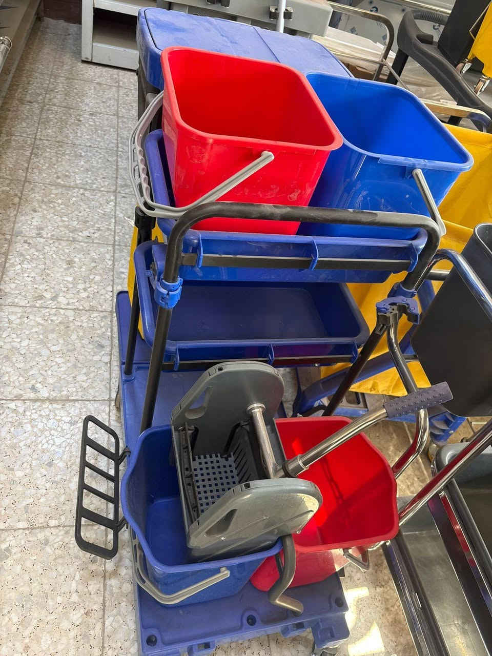 العنوان الكرادة ساحة الاندلس مجاور مستشفى بغداد الاهلي يوجد خدمة توصيل   للتواصل
للتواصل *********** 
***********
***********
