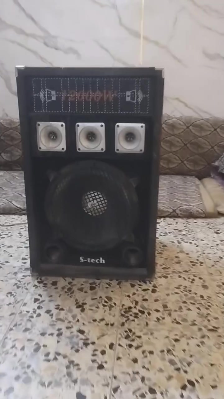 سماعات للبيع شغالات السعر 50 ثنينهن ***********
