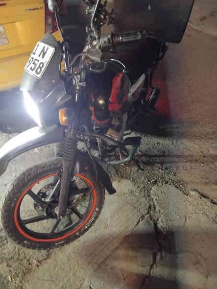 السلام عليكم
بوكسرجبلي للبيع ٢٠٢٣ مرقمة دراجة مابيهة اي نقص كاملة من كلشي مجرد مجفتة مال شركة ٢٥٠٠وبيها مجال حي الجهاد بغداد 
واتس او اتصال ***********
