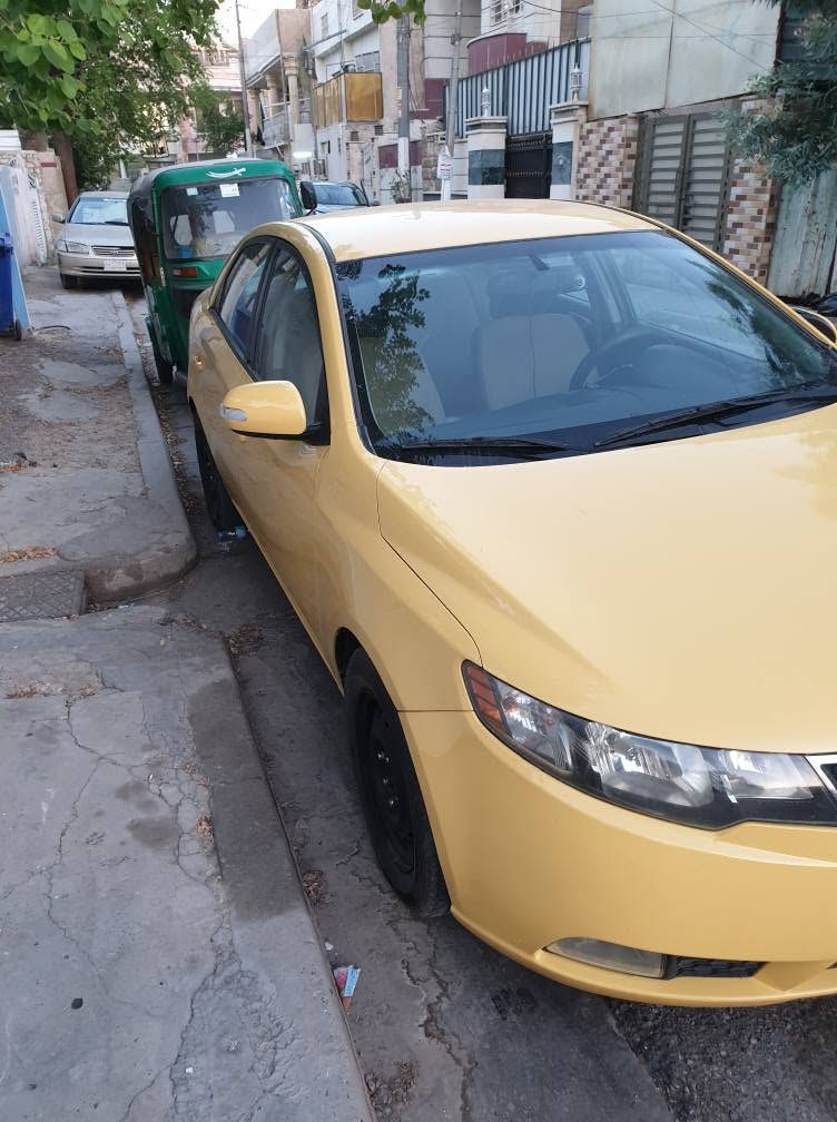🚕 كيا فورتي 2013 تكسي للبيع – مال رزق وجاهزة ✨

​السيارة نظيفة  وجاهزة للشغل 

​📌 المواصفات باختصار:

​المحرك والكير: بشرط الفحص، بحالة ممتازة 

​التبريد: ثلج

​الوضعية: حدادية وكير ومحرك مكفولة، والداخل مدوشم الكاعية جلد

​المكان: بغداد

​السعر: [87 ورقة] (بيها مجال بسيط للشراي الجاد)

​للاتصال والاستفسار: [***********]

​ملاحظة: السيارة جاهزة للـشغل . الاتصال للشراي وماقصر وياه بالمعقول. بغداد, العراق
