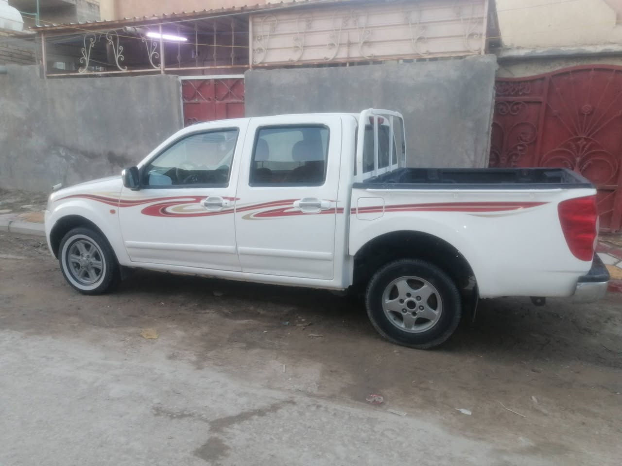 سلام عليكم 
 بيكم كريت ويل مديل 13 حلوه السياره جاهزه كير مكينه حداده صارله سبوع مسوينه كله جديد  مامطلوبه ولا ربع رقمه ذي قار الون ابيض اليريد يتصل ***********
