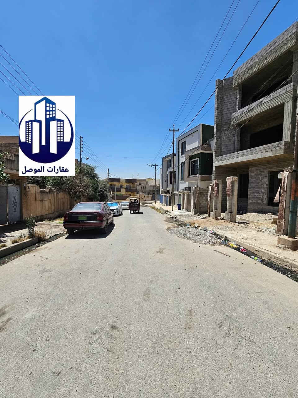 ---- عقارات الموصل الحدباء ----
 🏠هيكل للبيع 💥حي الأمن الاولى 🏠
🔴️ مساحـة 100متر طابقين ٤غرف 

🔴 الابعاد 10متر ❌️ 10متر

🔴 الإتجاه شروق تام 

🔴 يقع على شارع بعرض 12متر

🔴 بناء مكتب هندسي 

🔴 الفرع الي قبل البانزيخانة 

           //////////////////////////

 💥 لمعرفة التفاصيل والسعر مراجعة المكتب او الاتصال على
  الرقم الخاص بالمكتب     ***********

🔴 نستقبل جميع طلباتكم وعروضاتكم....
