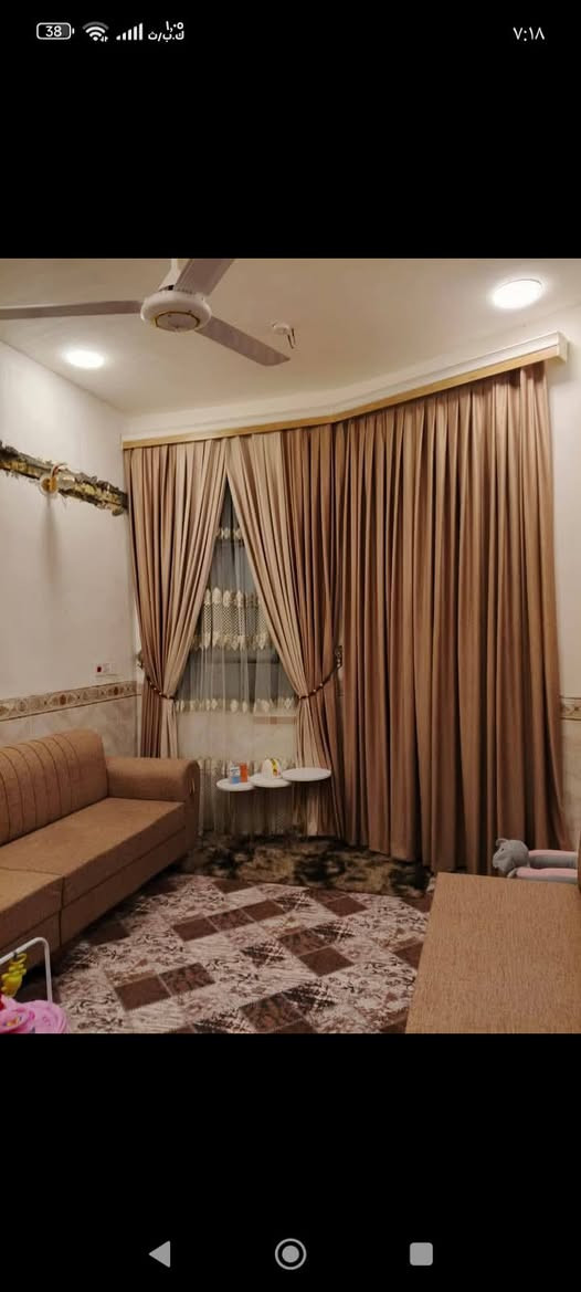الدار البيع في مدينة بابل حي الشهداء كاع كريم جودع سند 25 طابو زراعة مساحة 105م على 4غرف على شارع سعر 100 مليون على رقم الهاتف ***********
