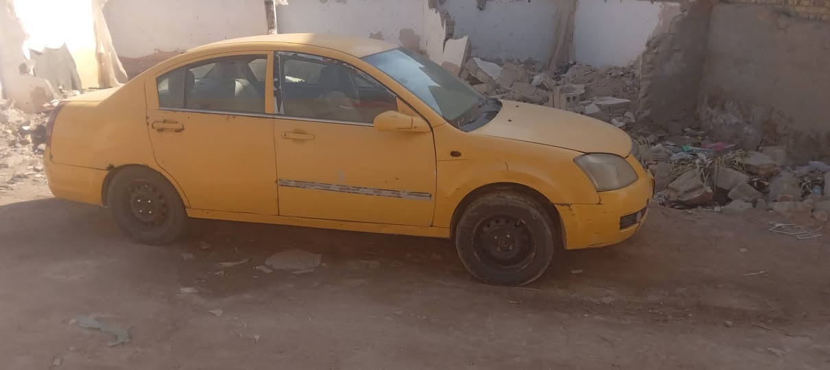 السلام عليكم سياره للبيع شيري اي فايف سيارة جاهزة من كلشي هيئه وغرامات مامسؤؤل بيهن بسعر مناسب وراعيها موجود  السعر 15 وبيهه مجال ***********
