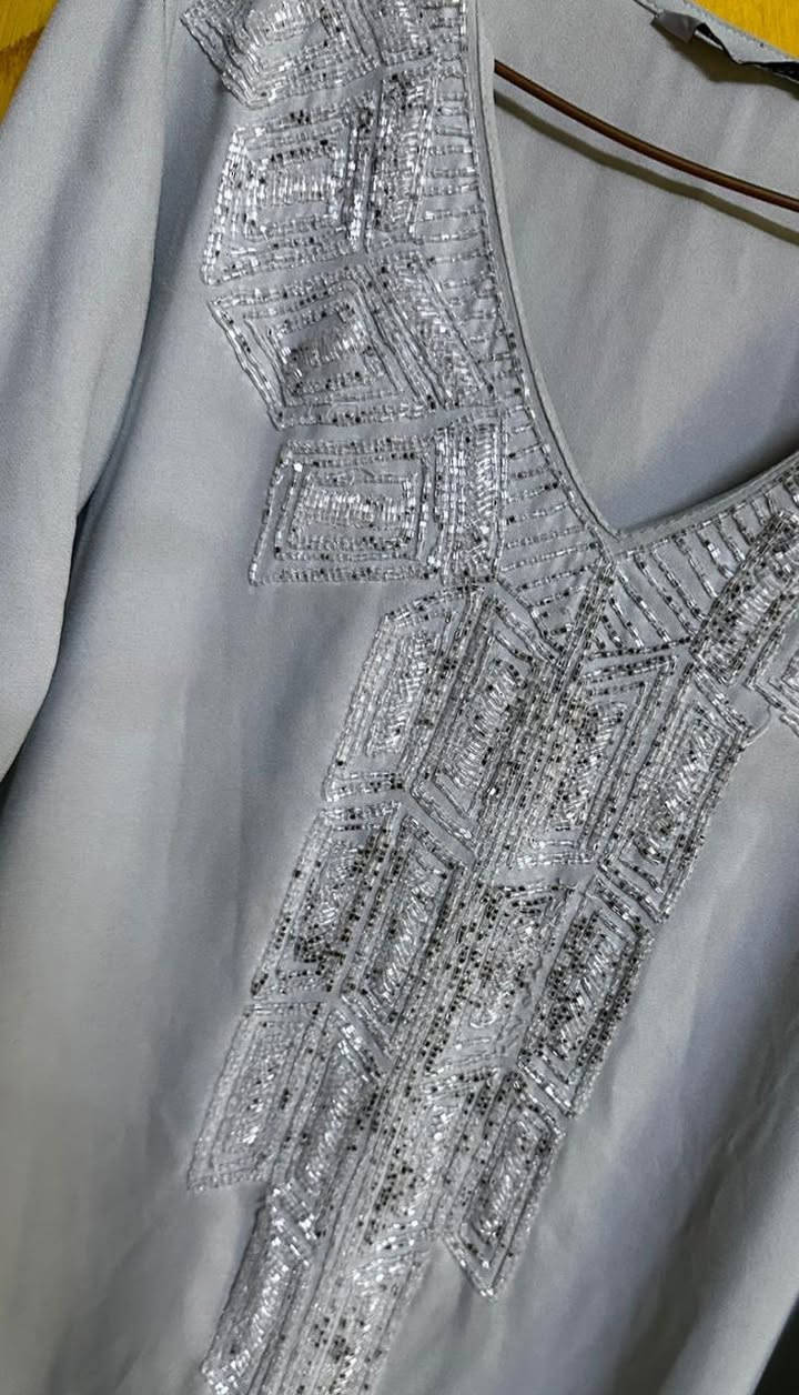 دراعه كويتي شغل يدوي (هاند ميد)
نوع القماش جرجيت ثخين 
قياسها 3 اشبار (تلبس م42/44/46)
سعرها 20 والتوصيل مجاني لبغداد


**إذا كنت صاحب هذا الإعلان وتريد حذفه لأي سبب، رجاءا أرسل رسالة إلى الدعم الفني**