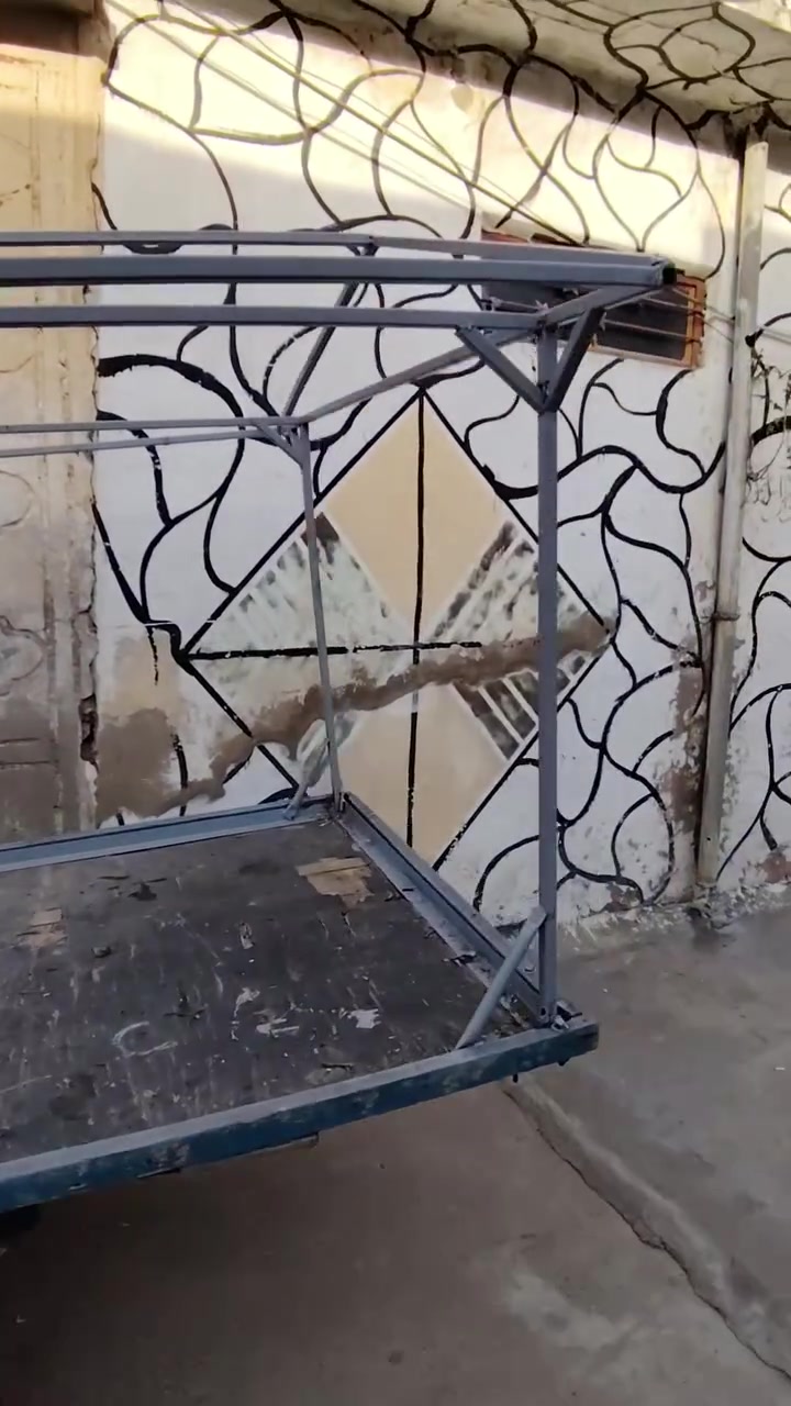 عربانه للبيع السعر ٧٠ وبيها مجال للطيبين عربانه نضيفه ***********
