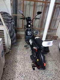 ماطور شحن ٢٠٢٥ • ٥ بطاريات • لون سلفر