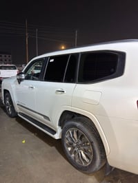 لاندكروزر للبيع   موديل 24   الفئه VX فول مواصفات   الممشى 50 الف كيلو...