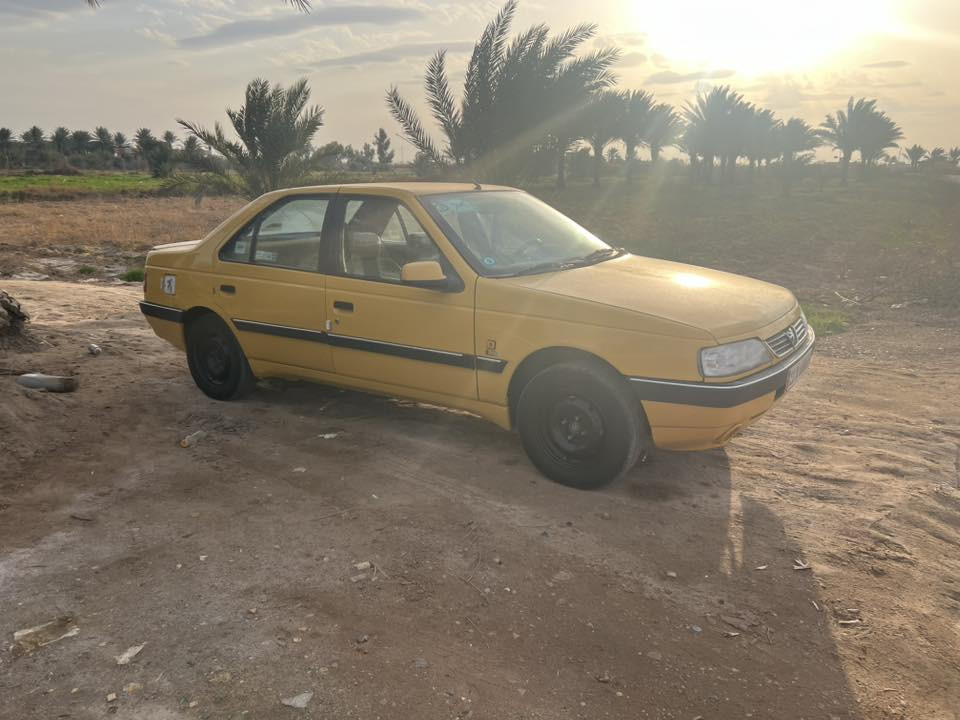 سلام عليكم بيجو لميس موديل 2016 رقم بغداد الجديد بسمي كير فرنسي داينمو جديد صدر جديد بس الدبلات مابدلتهم كمبريسر جديد باتري جديد  السياره مكفوله من الضربه والتبديل  بيه شخط بل باب الوره العبري وصبوغ عله كد الشخط والباقي كفاله مكاني بغداد النهروان تقاطع تسعه نيسان السعر 52وبيه مجال ***********
