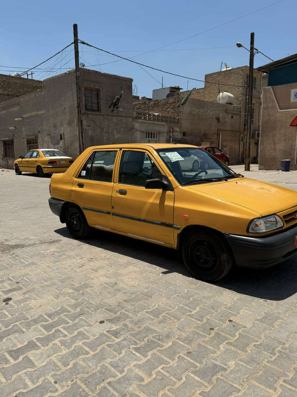 سلام عليكم سايبه مديل ١٥ للبيع مكينه وكير مكفولات سياره حلوه كامله عنوان بغداد جديده الاتصال ***********
