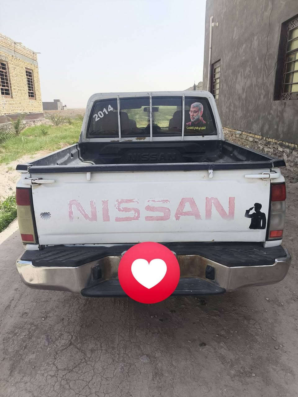 سلام عليكم بيكم نيسان 14 للبيع سياره متجيه وسنويتهة منتهية 24
وسعر 93 وبيهة مجال لشراي ***********
