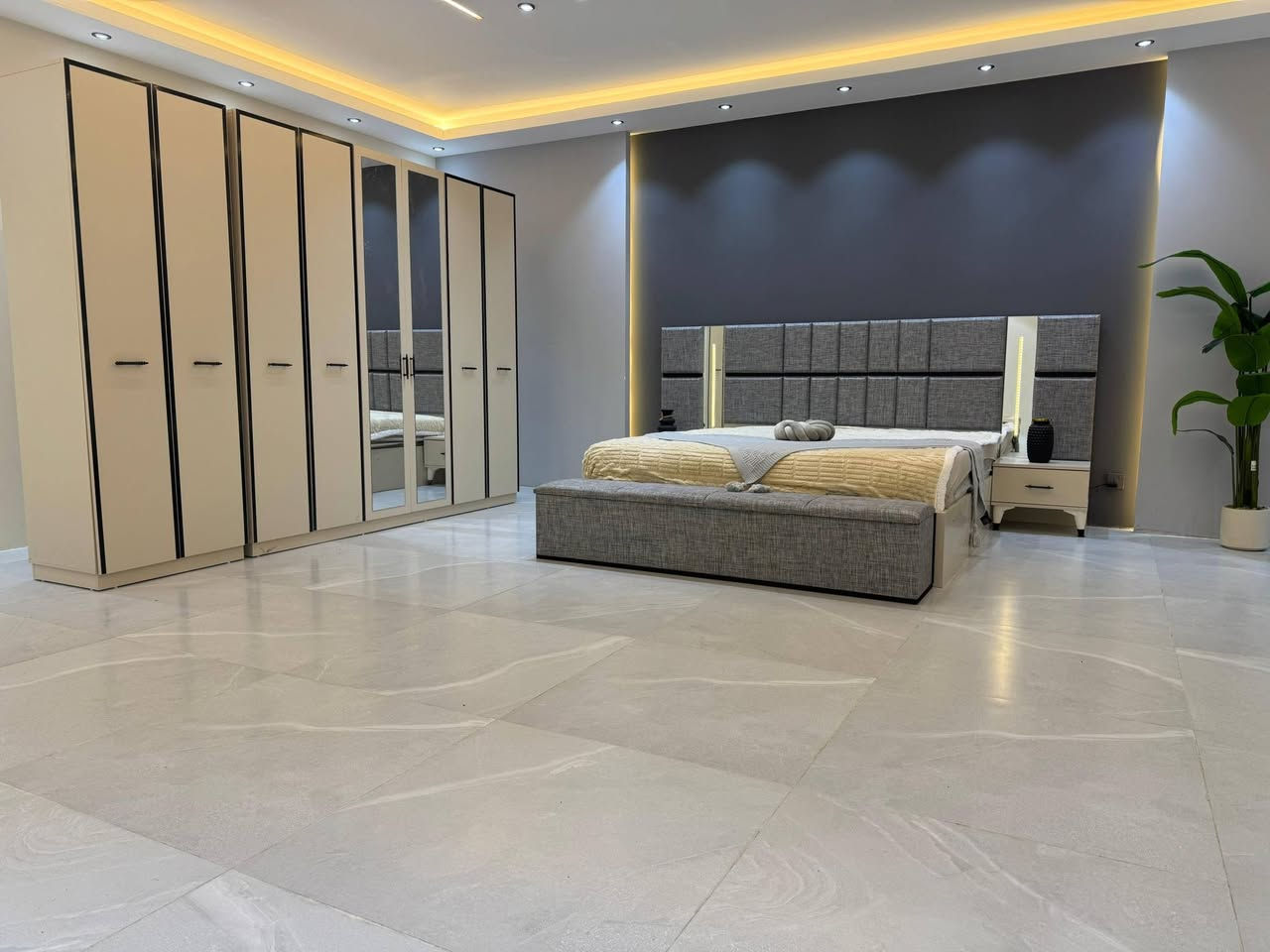 من معرض وموبليات اميد 
انسب أسعار لدينا افتر سوك بل أخير تعال يمنا وأحكم بنفسك
💥💥📣📣📣📣
يتوفر لدينا غرفة نوم 5 قطع و غرفة نوم 6 قطع وغرفة نوم 7 قطع وغرفة نوم 8 قطع وغرفة نوم 9 قطع وغرفة نوم 10 قطع وغرفة نوم 11 قطع كل موديلات غرف نوم متوفر لدينا أكثر من 200 موديل  من غرف
يتوفر لدينا غرف نوم شبايي

دوشك نفرين أكثر من 10 موديل 
دوشك نفر واحد أكثر من 10 موديل

قريولة خشب و حديد
وسفري تركي و عراقي و صيني 

تعلاكات أكثر من 21 موديل

طبلاة أكثر من 50 موديل
خماسي و ثلاثي و رباعي 

كنتور بابين و 3 أبواب و 4 أبواب و5 أبواب  و 6 أبواب 

وكاروك اكثر من 15 موديل 

مستواليت 
امرايه عمودي
ميز مكتبي 
كراسي مكتبي 
ميز طعام🍱🍜
ميز تلفزيون📺
عش مرجوحة
عش أطفال 
طخم ديوان
قريوله طابقين
زحلكيه
مرجوحة حديقه 
ميز طعام حديقه🍴

العنوان قضاء طوز خورماتو شارع عام مقابل معرض الغدير مجاور ايوب ديكورات او مجاور علي فاتح الزراعي

بإدارة
علي عباس 
***********
***********
