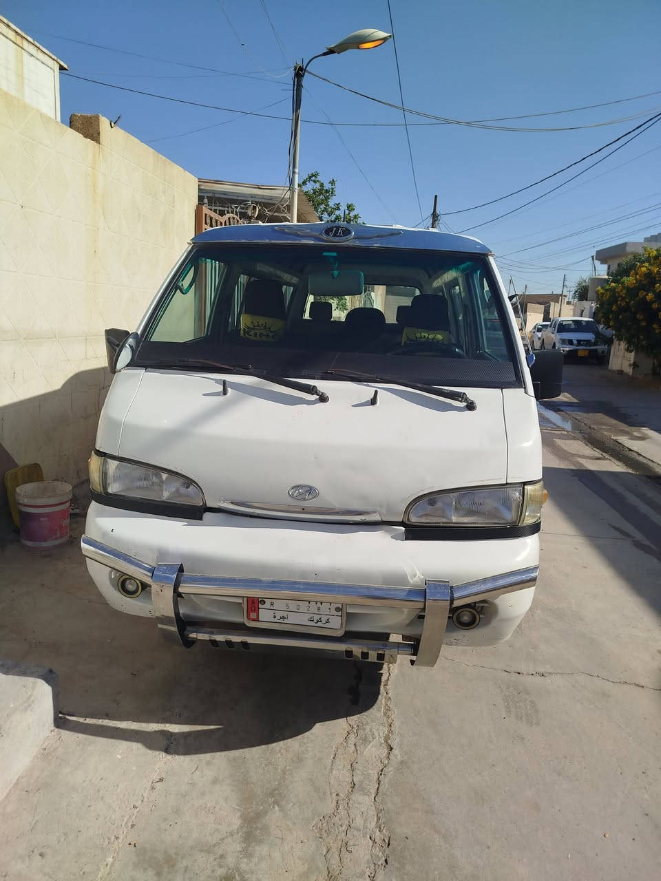 هونداي 11راكب للبيع رقم كركوك وكاله عامه بسمي موديل 1997 بشرط تحويل محرك ونجي طيرات جديداسعر 40بي مجال  ،،/***********/***********
